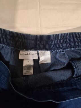 Alfred Dunner Women’s Dark Blue Jeans - Elastic Waist